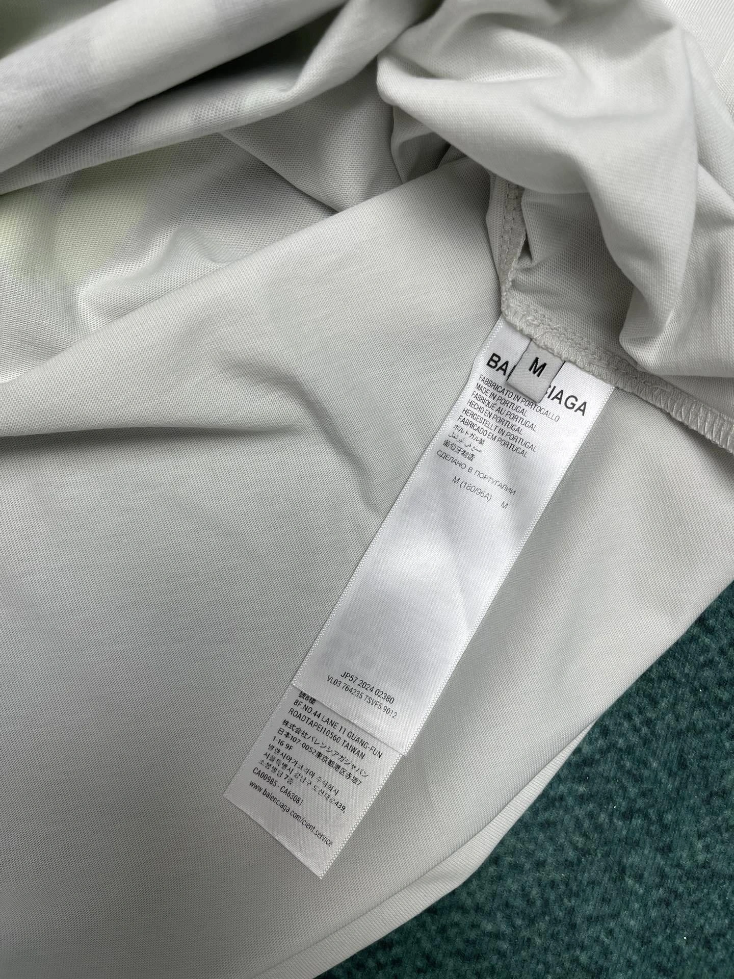 wg.luxury-- 218593i16 embroidery oversize item:E-F409F1998H